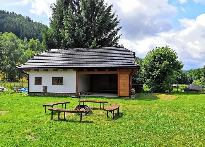 Roubenka Pod Capim Vrchem Lodge *